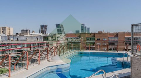 Foto 2 de Piso en venta en C. del Padre Damián, Nueva España, Madrid Capital