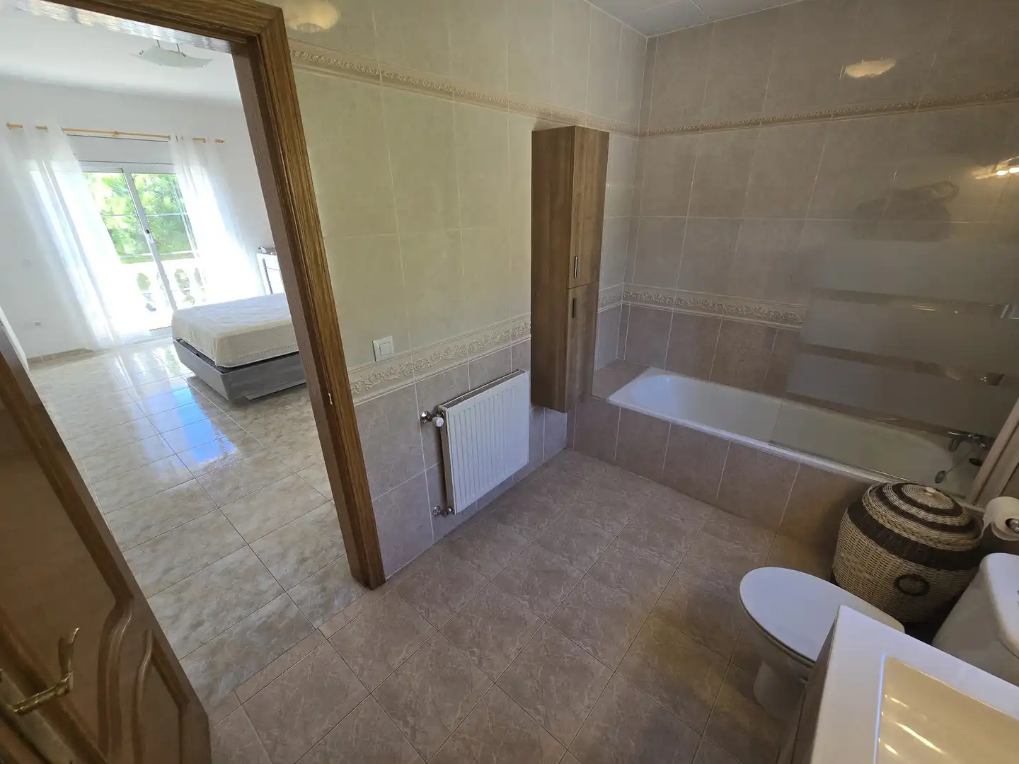 Bathroom of Houses for sale in Pau  with Air Conditioner, Heating and Private garden
