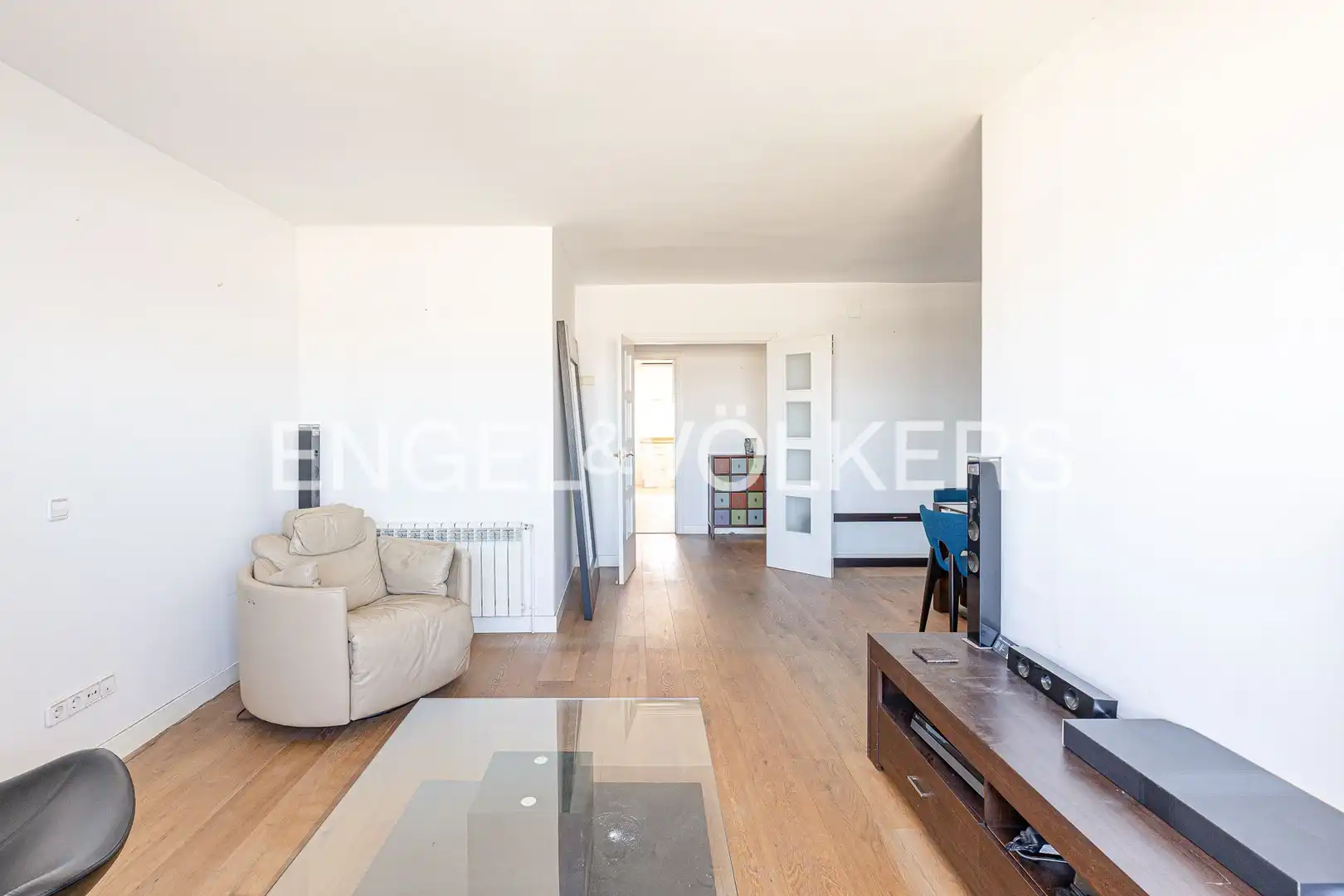 Living room of Flat for sale in Madrid  with Air Conditioner and Heating