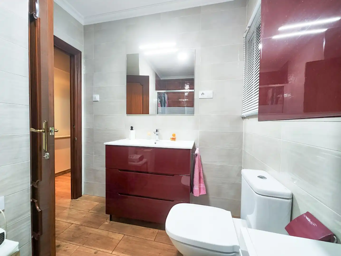 Badezimmer von Wohnung zum Verkauf in Puertollano mit Klimaanlage, Parkett und Möbliert