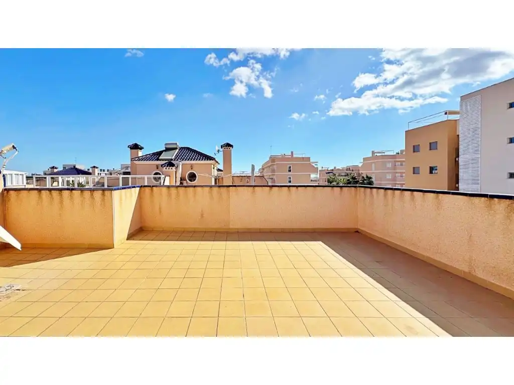 Casa adosada en venta en Calle Cuerda, Playa Flamenca