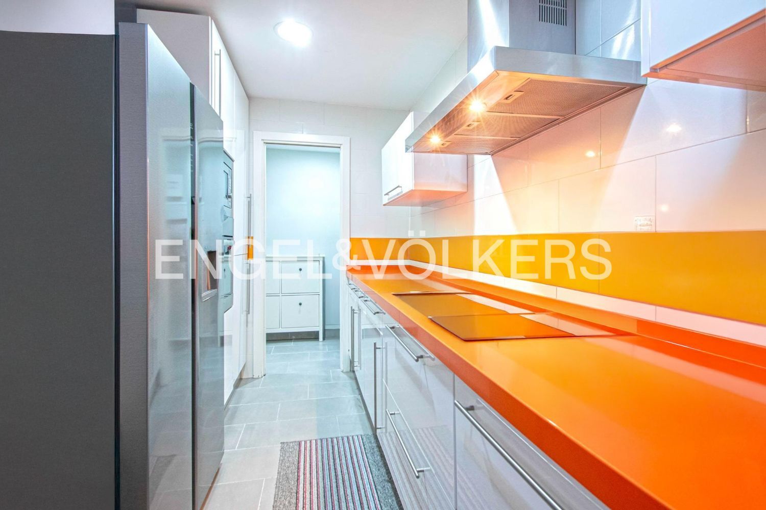 Kitchen of Apartment for sale in  Sevilla Capital  with Air Conditioner and Heating