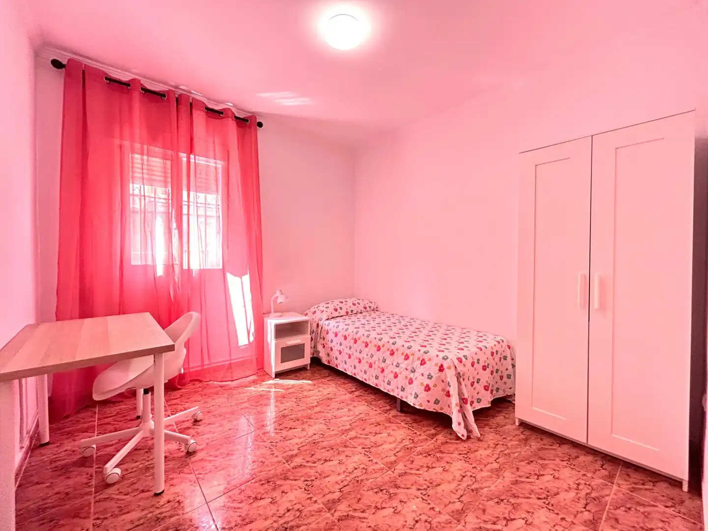 Schlafzimmer von Wohnung zur untervermieten in Almería