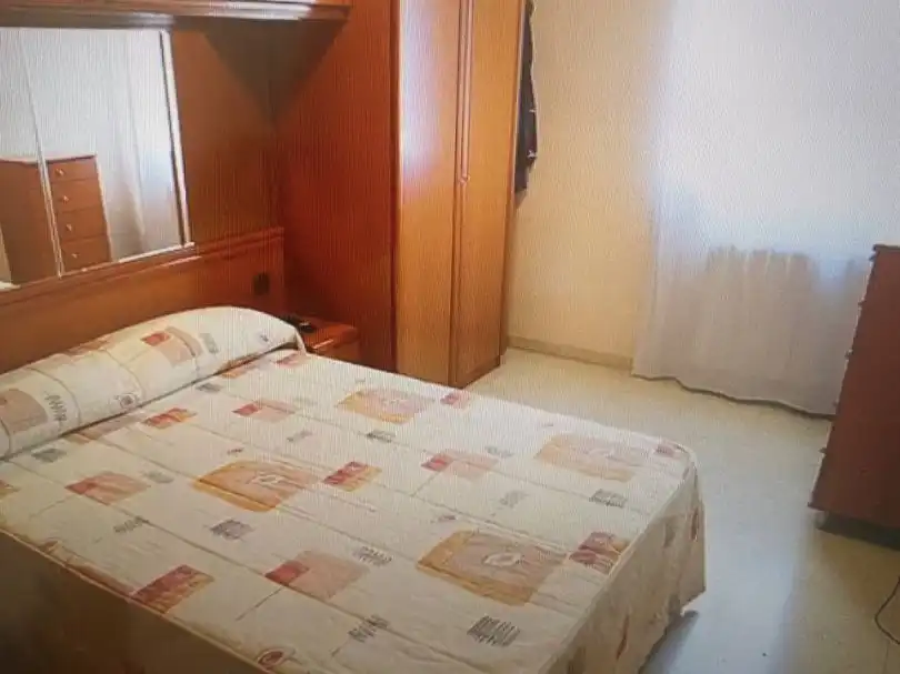 Bedroom of Flat for sale in Terrassa  with Air Conditioner