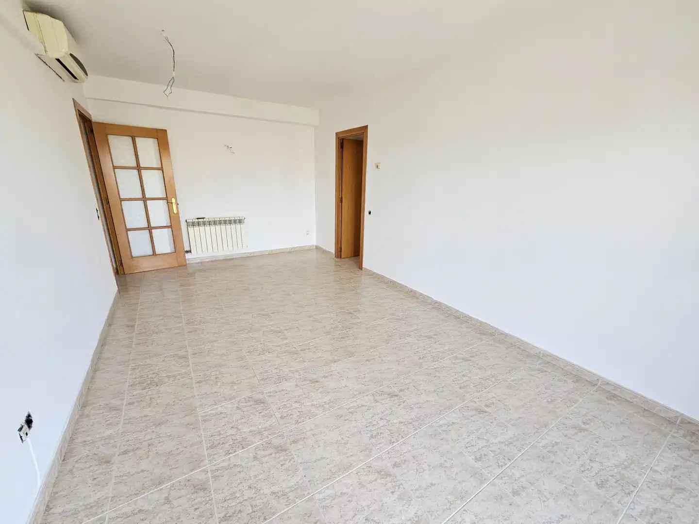 Sala d'estar de Pis en venda en Sant Andreu de la Barca amb Aire condicionat, Calefacció i Terrassa
