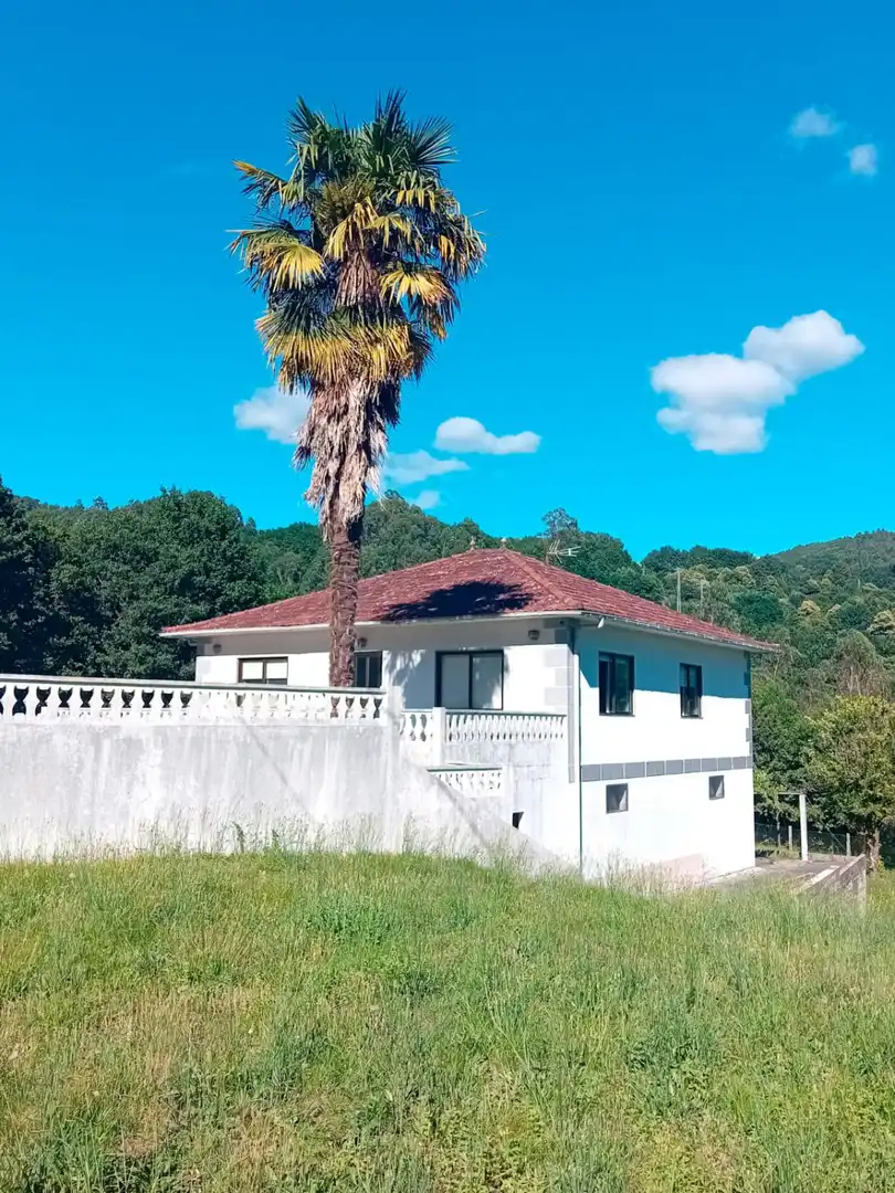 Außenansicht von Haus oder Chalet zum Verkauf in Covelo mit Heizung, Abstellraum und Möbliert