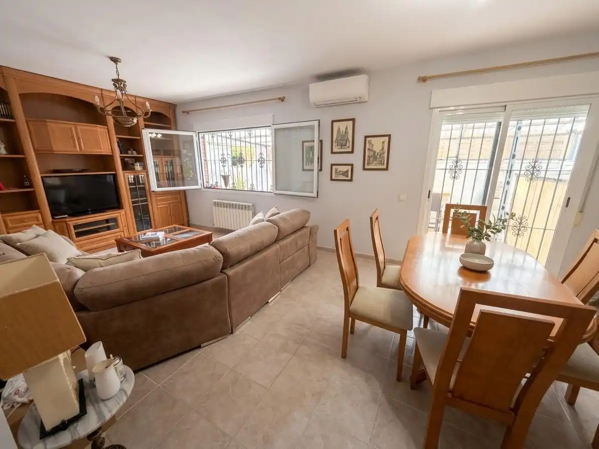 Semi-detached house with garden for sale in Magán, imagen 4