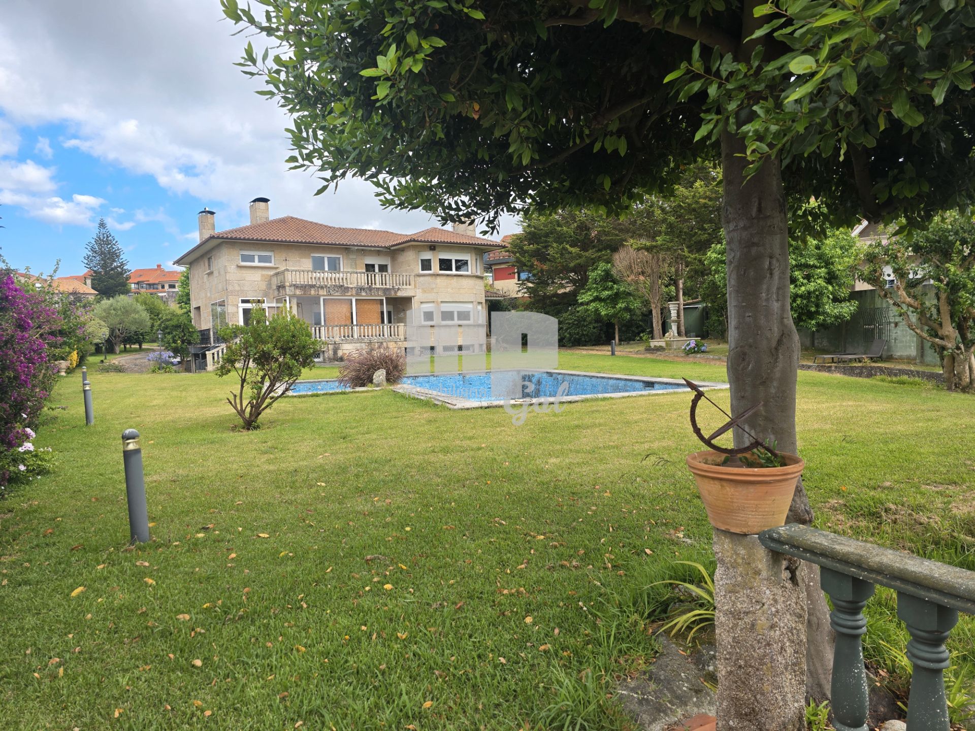 Jardí de Casa o xalet en venda en Vigo  amb Calefacció, Jardí privat i Terrassa