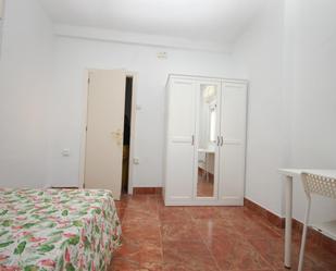 Bedroom of Apartment to share in  Sevilla Capital  with Air Conditioner, Furnished and Washing machine