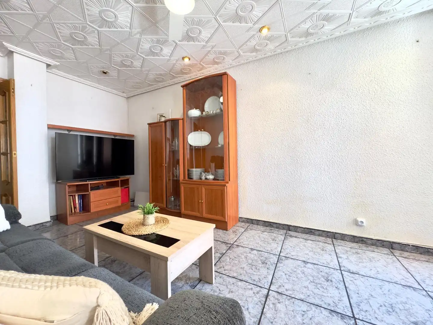 Sala d'estar de Pis en venda en Elche / Elx amb Traster i Moblat