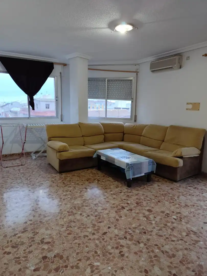 Sala de estar de Piso en venta en Totana con Trastero y Balcón