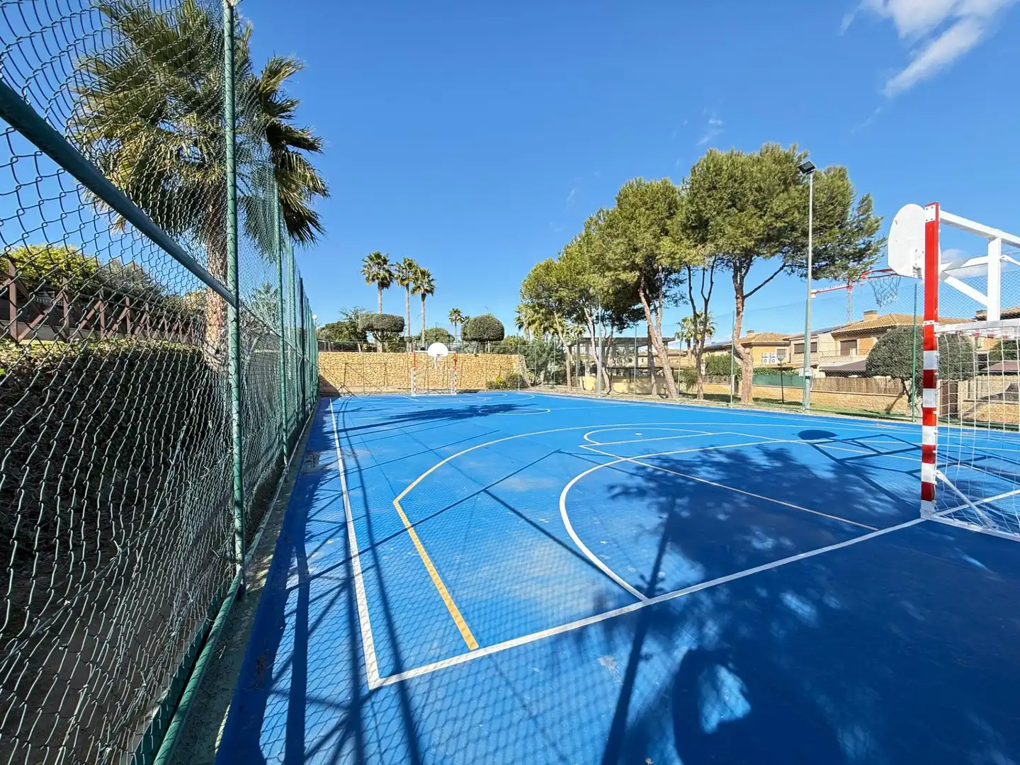 Aparcament de Casa o xalet en venda en Mutxamel amb Aire condicionat, Calefacció i Jardí privat