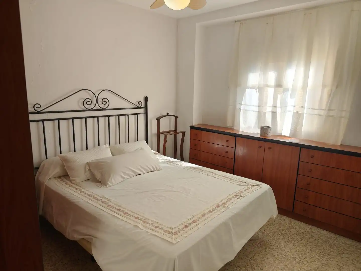 Bedroom of Flat for sale in Sevilla  with Air Conditioner, Heating and Terrace