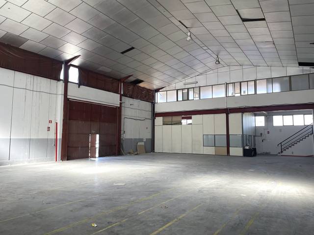 Nave industrial en Alquiler en Agullent