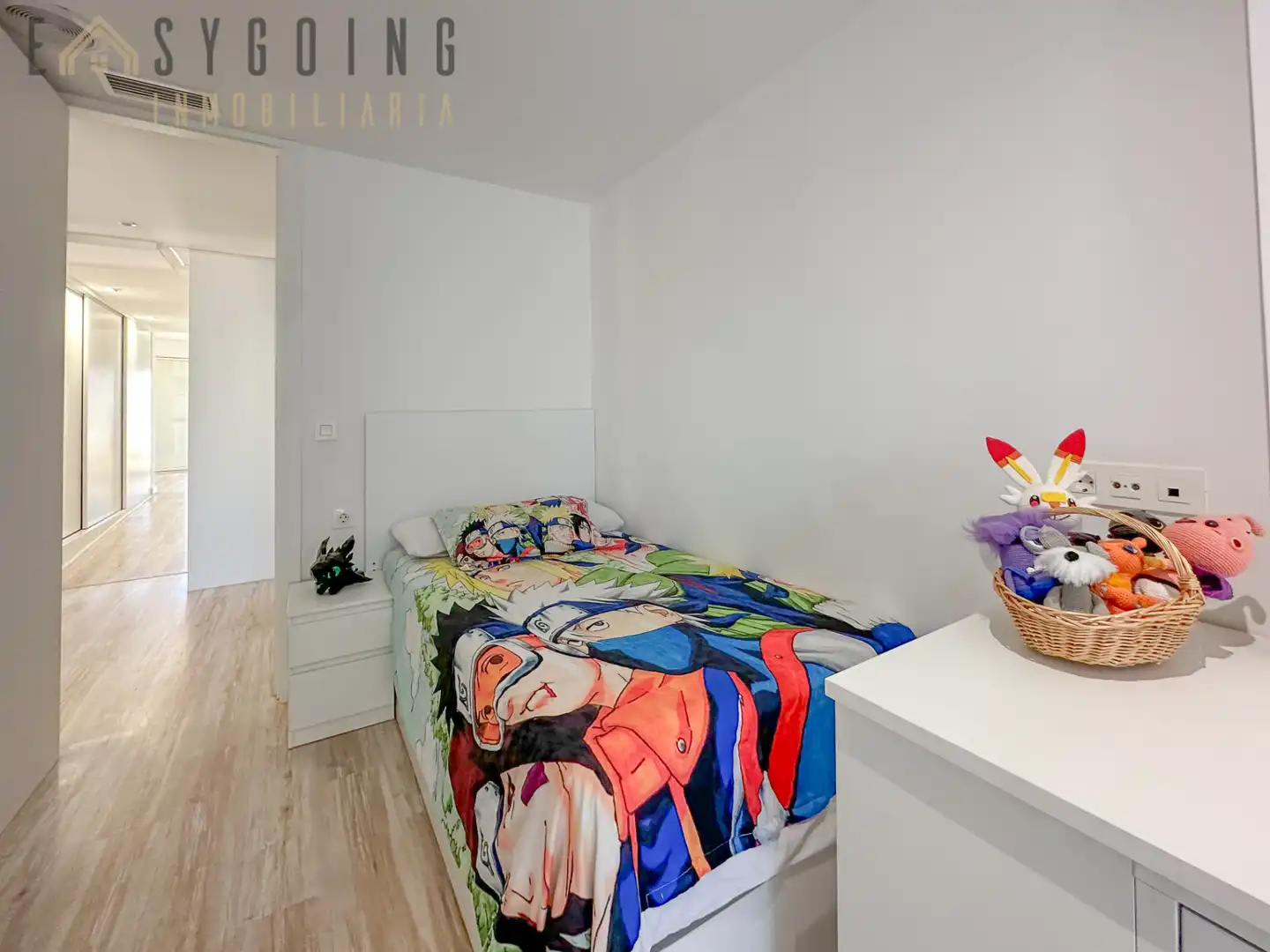 Habitación de Ático en venta en Elche / Elx con Aire acondicionado, Terraza y Amueblado