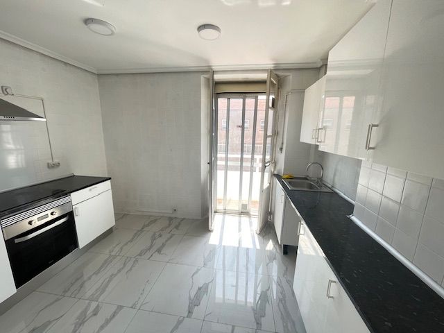 Cuina de Pis de lloguer en Valladolid Capital amb Aire condicionat, Calefacció i Parquet