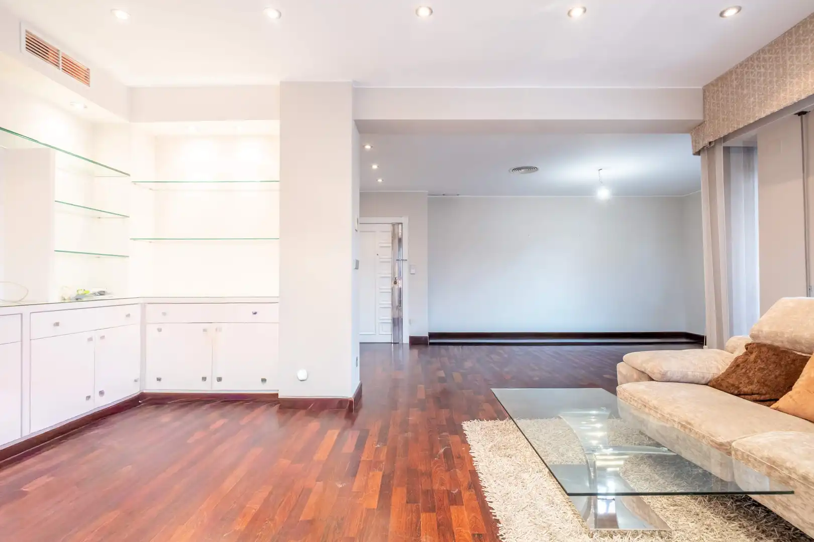 Sala de estar de Piso de alquiler en Zaragoza con Aire acondicionado, Calefacción y Parquet
