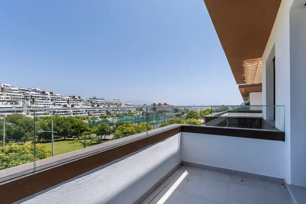 Apartment with pool for sale in Estepona Pueblo