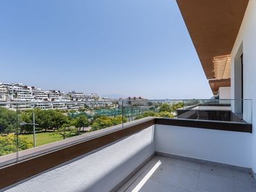 Apartament amb piscina en venda a Estepona Pueblo