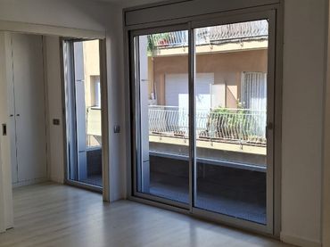 Wohnung mit Balkon zum Verkauf in Carrer del Camp 50