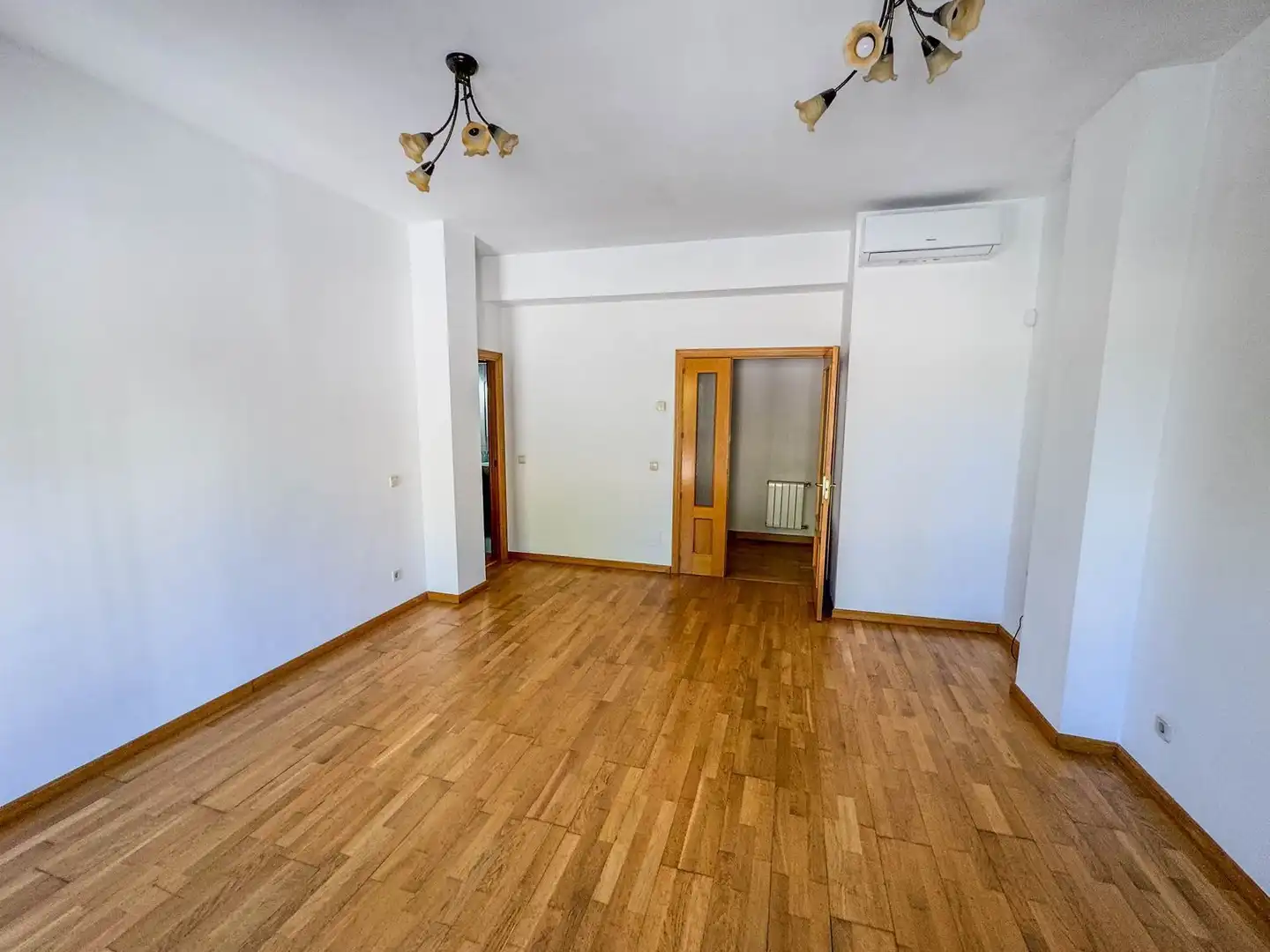 Piso en venta en Alcalá de Henares con Aire acondicionado, Calefacción y Trastero