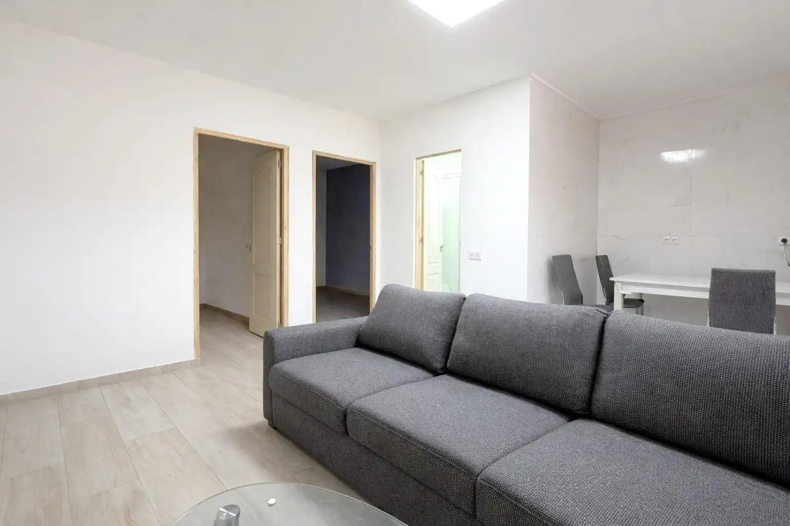 Wohnzimmer von Fabrikhallen zum Verkauf in Sagunto / Sagunt