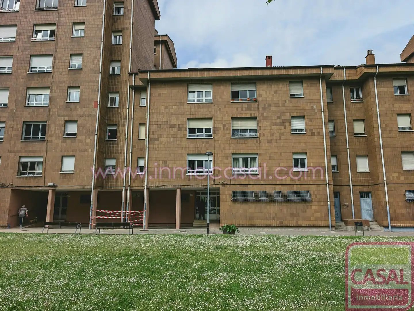 Außenansicht von Wohnung zum Verkauf in Mieres (Asturias) mit Abstellraum