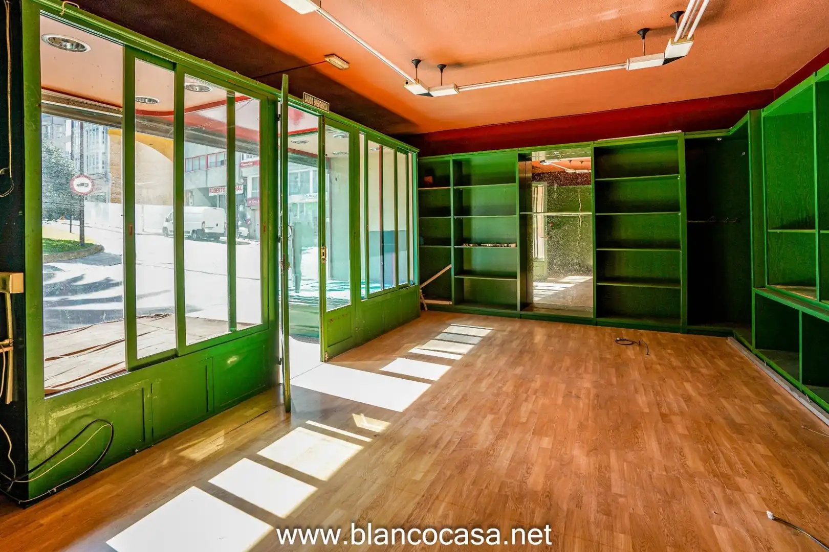 Local commercial à vendre à Carballo, imagen 3