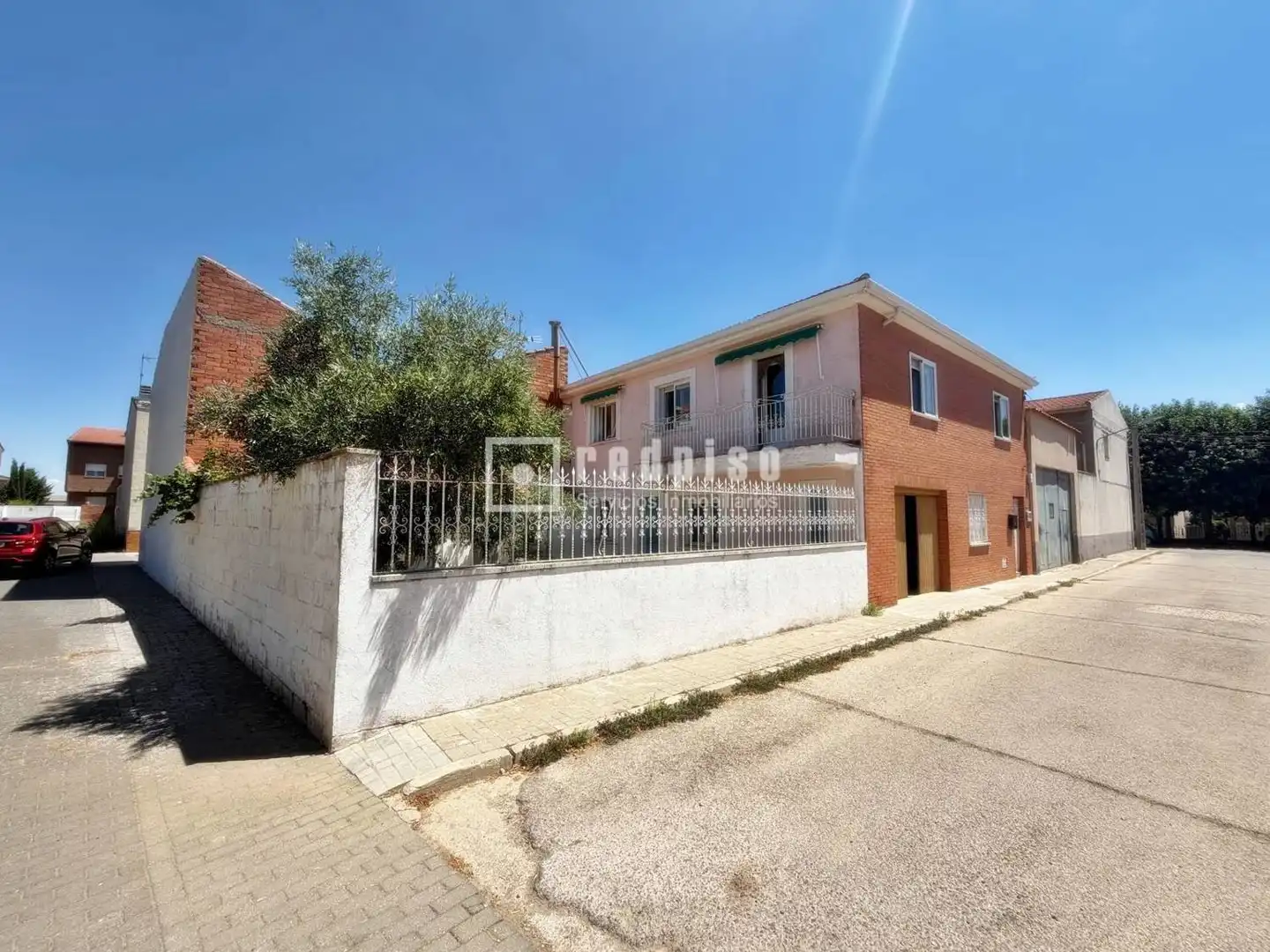 Vista exterior de Casa o chalet en venta en Marchamalo con Calefacción, Terraza y Trastero
