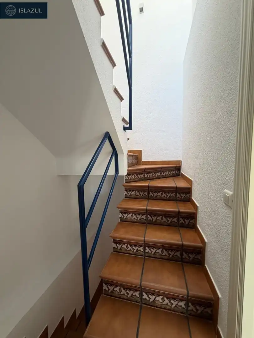 Maisonette zum Verkauf in Islantilla mit Klimaanlage, Heizung und Privatgarten