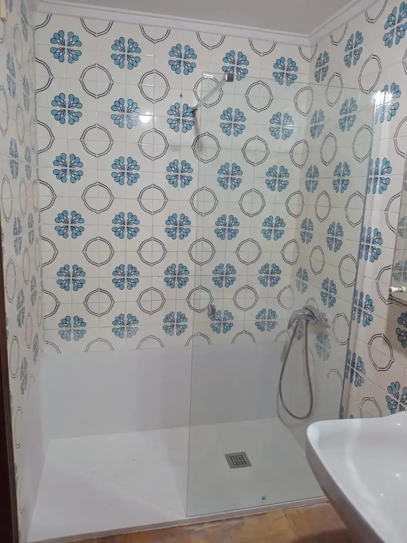 Bathroom of Flat for rent in Elche / Elx  with Furnished and Balcony
