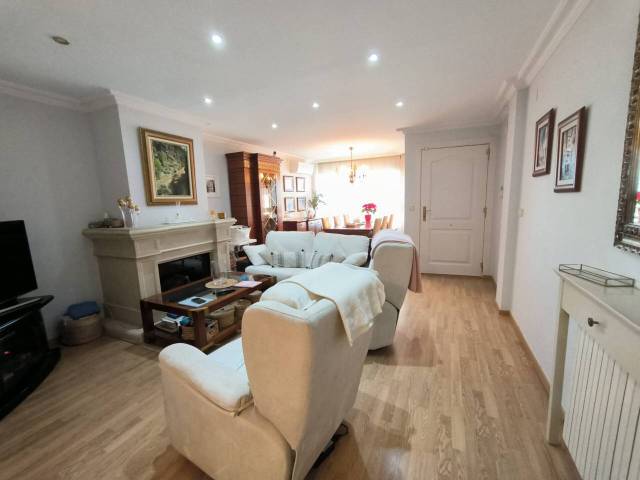 Casa adosada en Venta en San Pedro