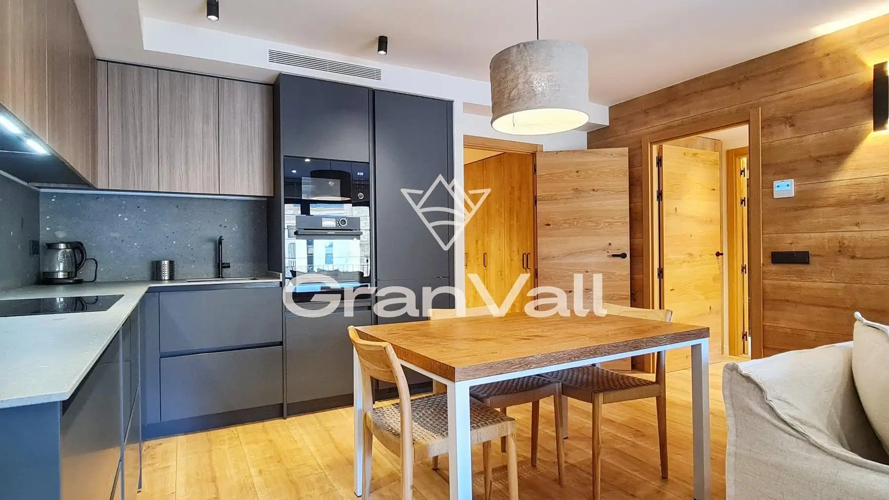 Cuina de Apartament en venda en Puigcerdà amb Calefacció, Terrassa i Traster