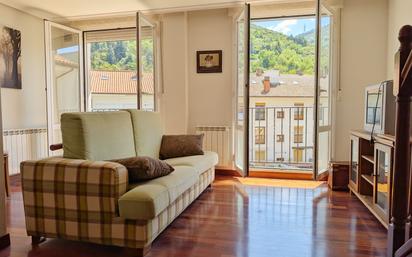 Living room of Apartment for sale in Ezcaray  with Heating, Parquet flooring and Furnished
