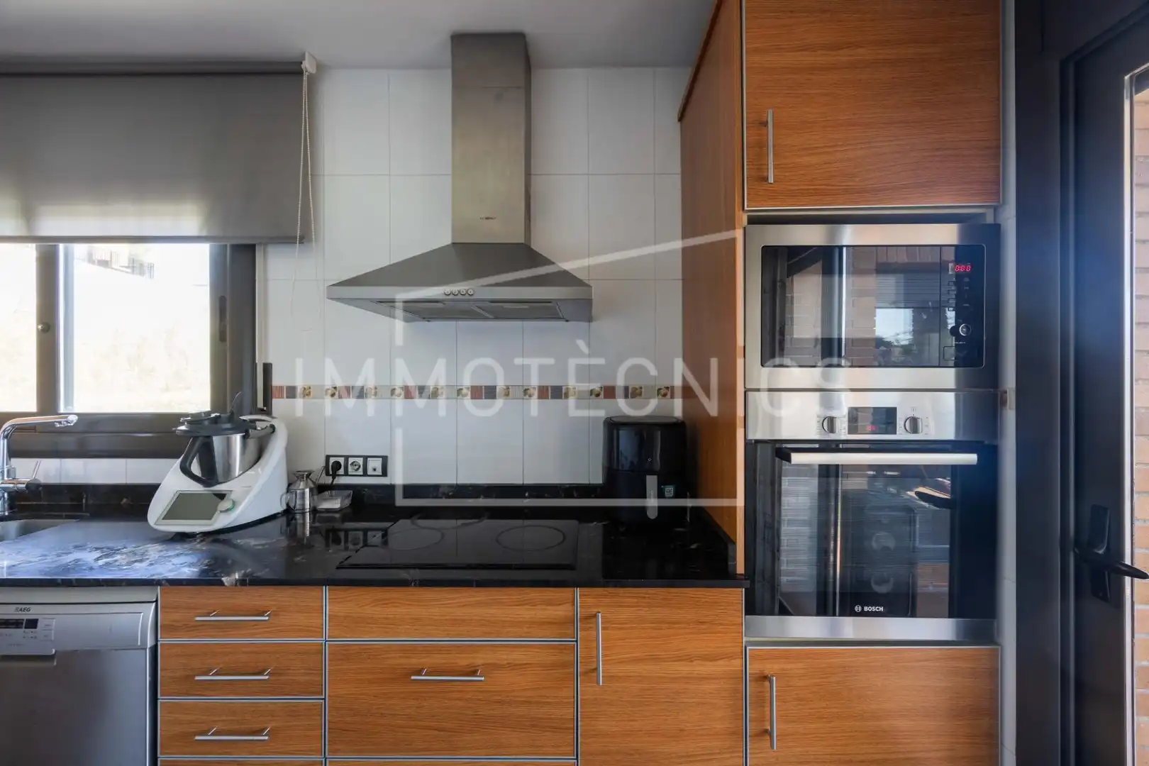 Cocina de Casa o chalet en venta en La Roca del Vallès con Calefacción, Jardín privado y Terraza