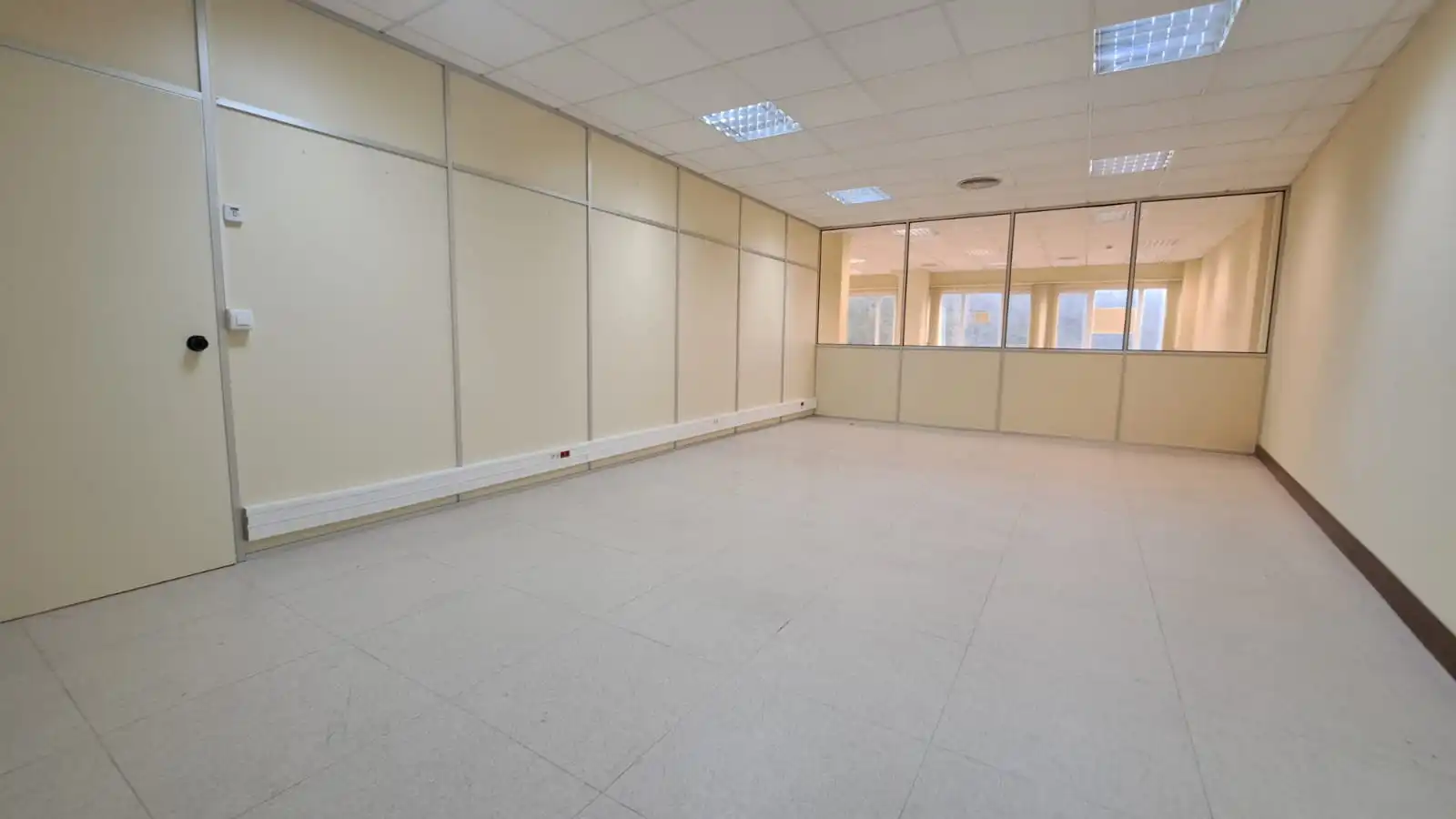 Oficina en venta en Derio con Aire acondicionado y Calefacción