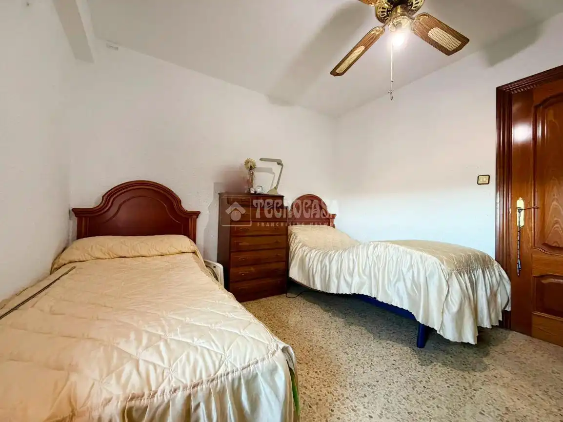 Bedroom of Flat for sale in Zaragoza  with Heating and Balcony