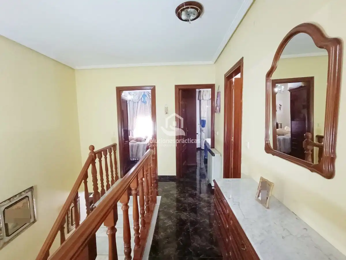 Houses for sale in Martos  with Air Conditioner and Terrace