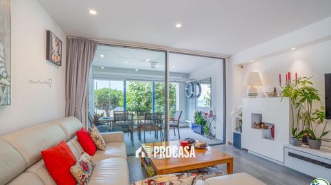 Foto 3 de Piso en venta en Figueres, Centre, Roses