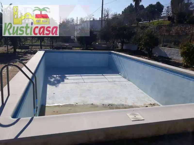 Piscina de Finca rústica en venta en Jaén con Terraza y Amueblado