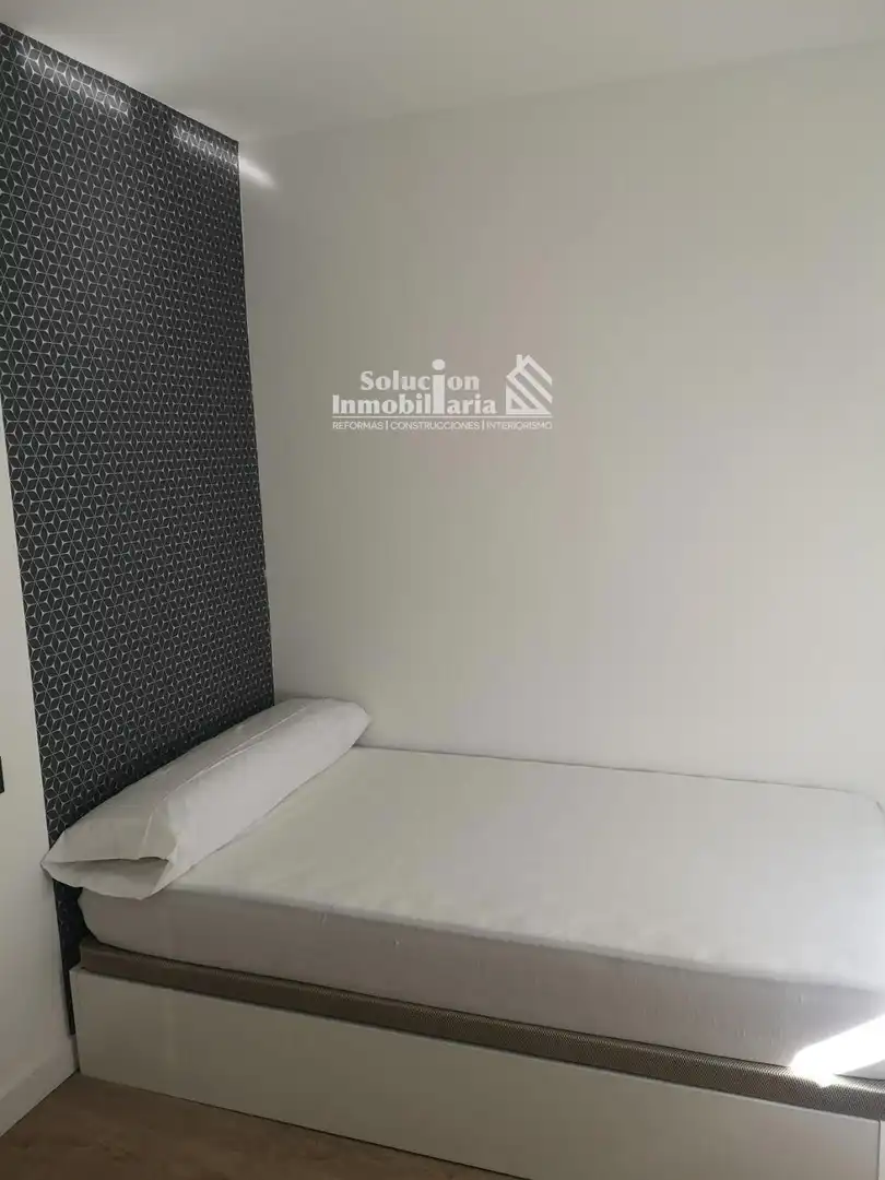 Bedroom of Flat for rent in Salamanca  with Heating, Terrace and Furnished