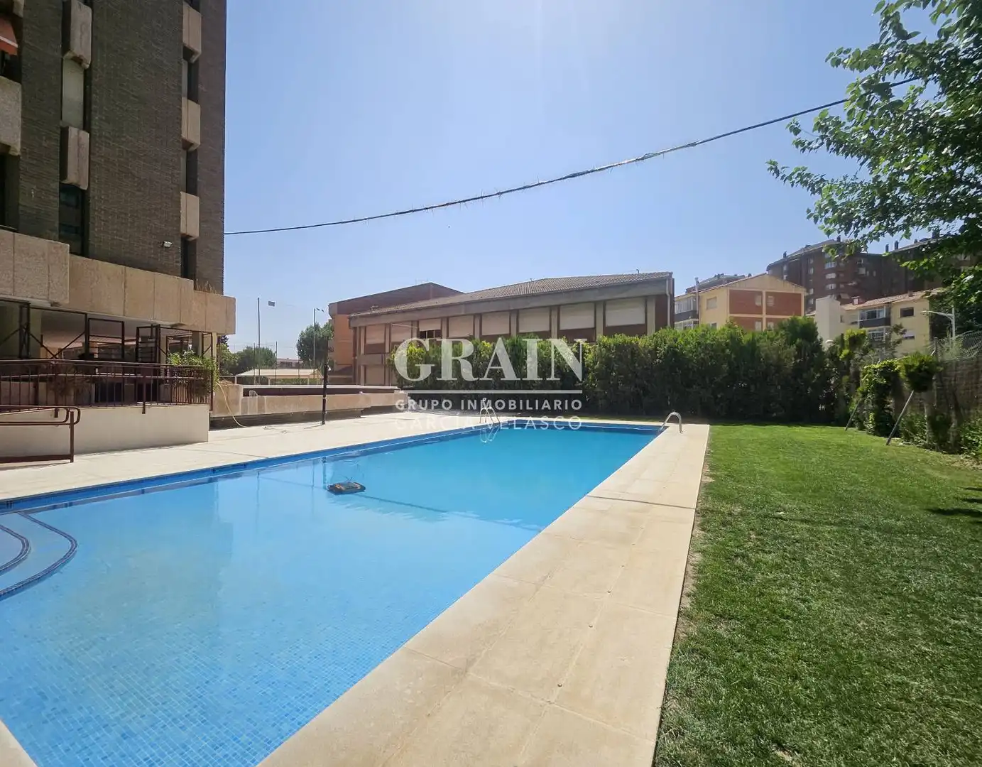 Jardí de Pis en venda en Albacete amb Aire condicionat, Calefacció i Piscina