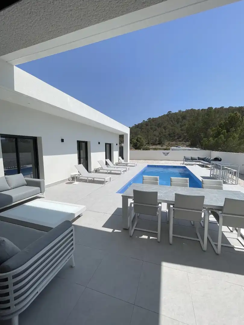 Casa amb piscina en venda a Carrer del Garrofer, imagen 16