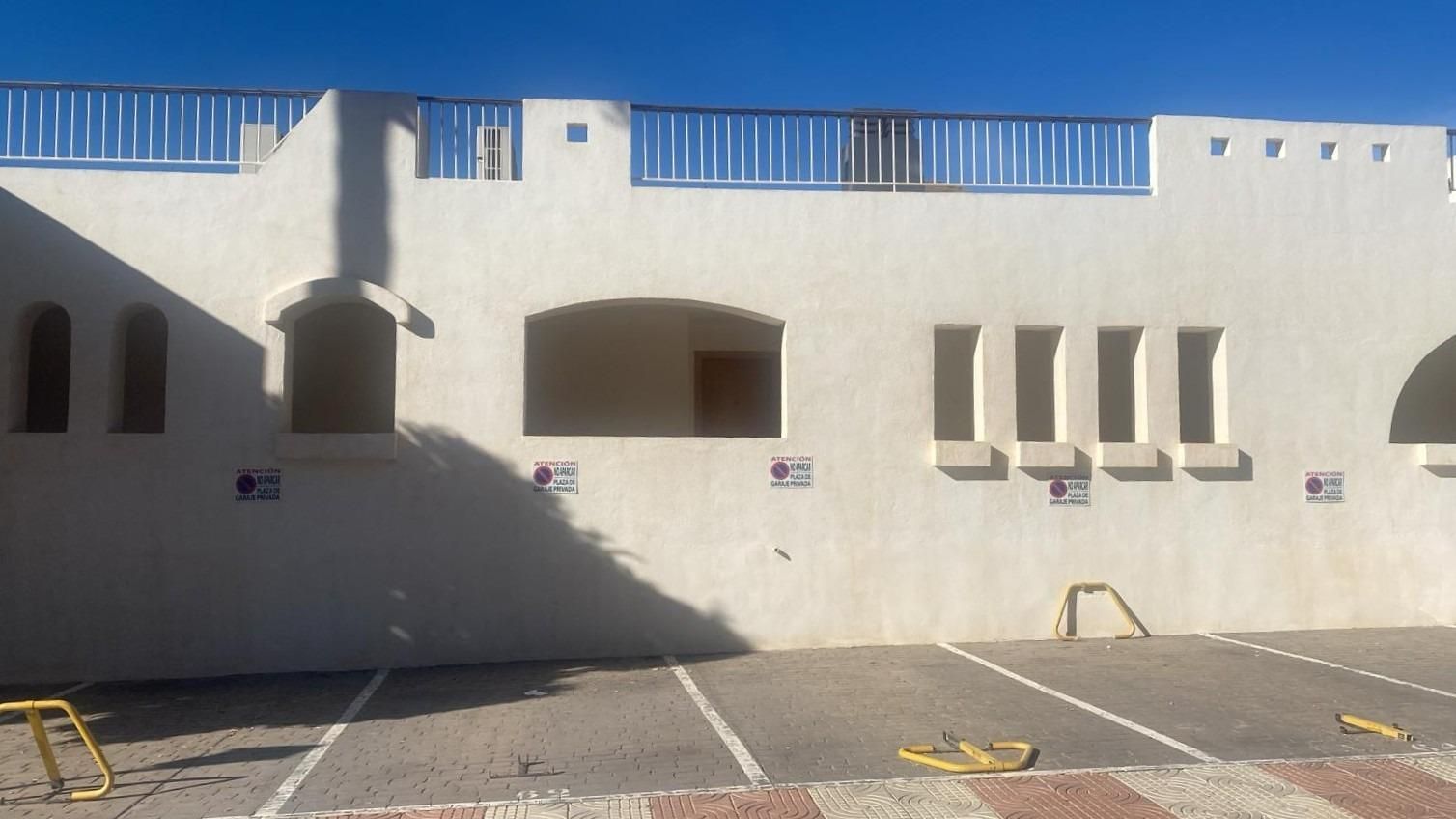 Vista exterior de Garatge en venda en Carboneras