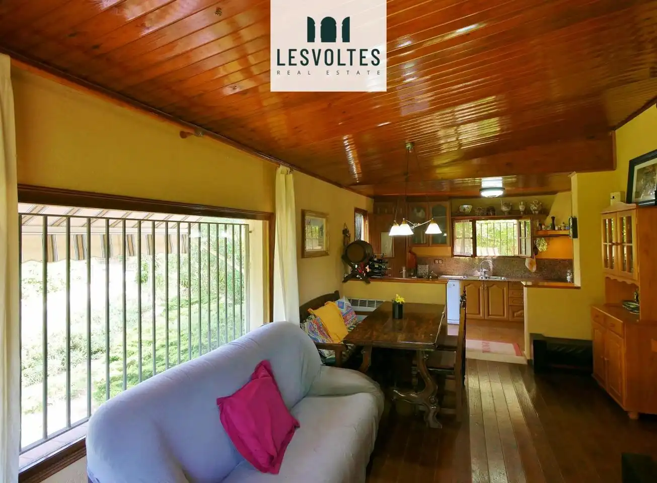 Sala de estar de Casa o chalet en venta en Ventalló con Jardín privado, Parquet y Terraza