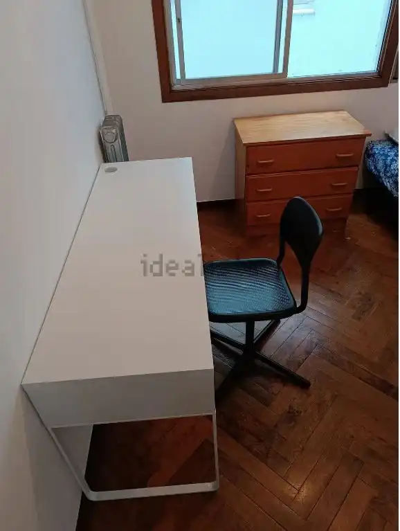 Piso en venta en Santiago de Compostela  con Calefacción, Terraza y Amueblado