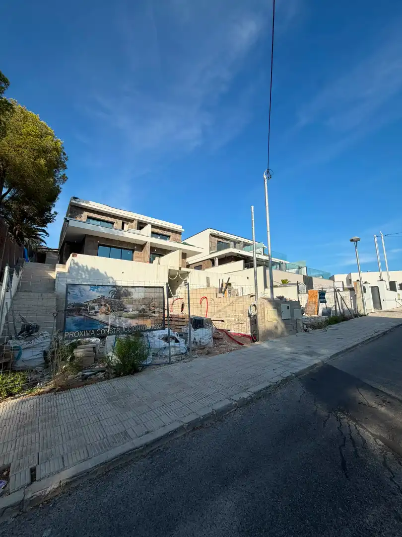 Detached homes for sale in Avinguda d'Itàlia, 3, Segur de Calafell