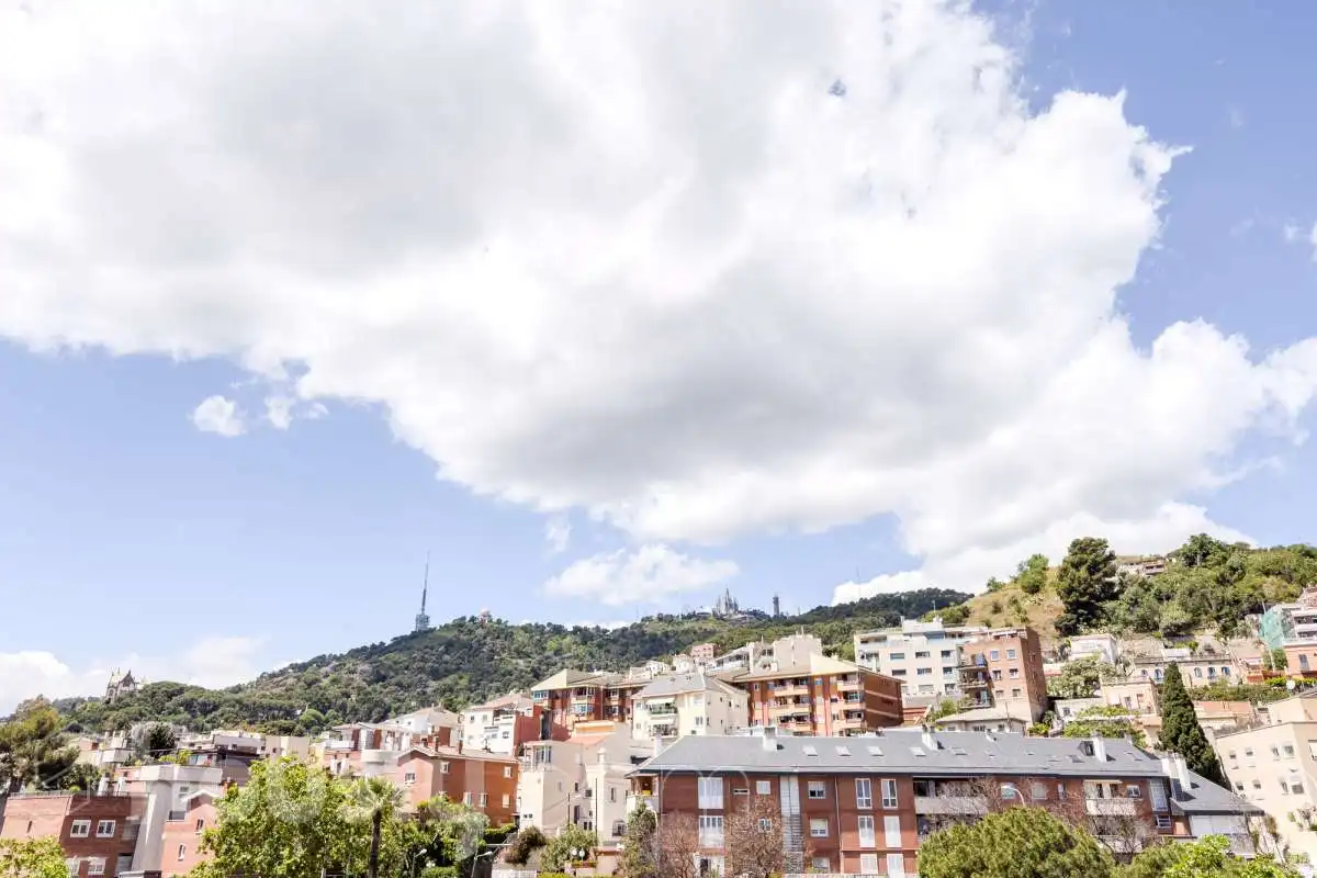 Vista exterior de Planta baja en venta en Barcelona con Aire acondicionado, Calefacción y Amueblado