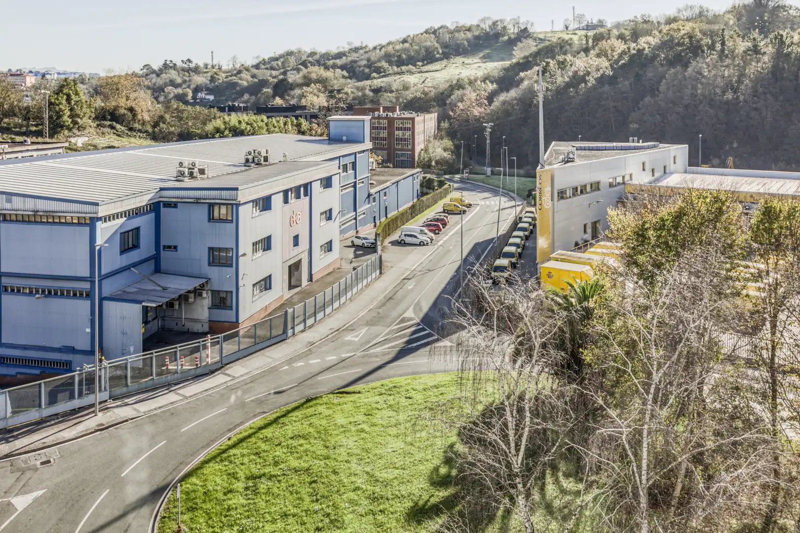 Nau industrial de lloguer a Portuetxe Kalea 88