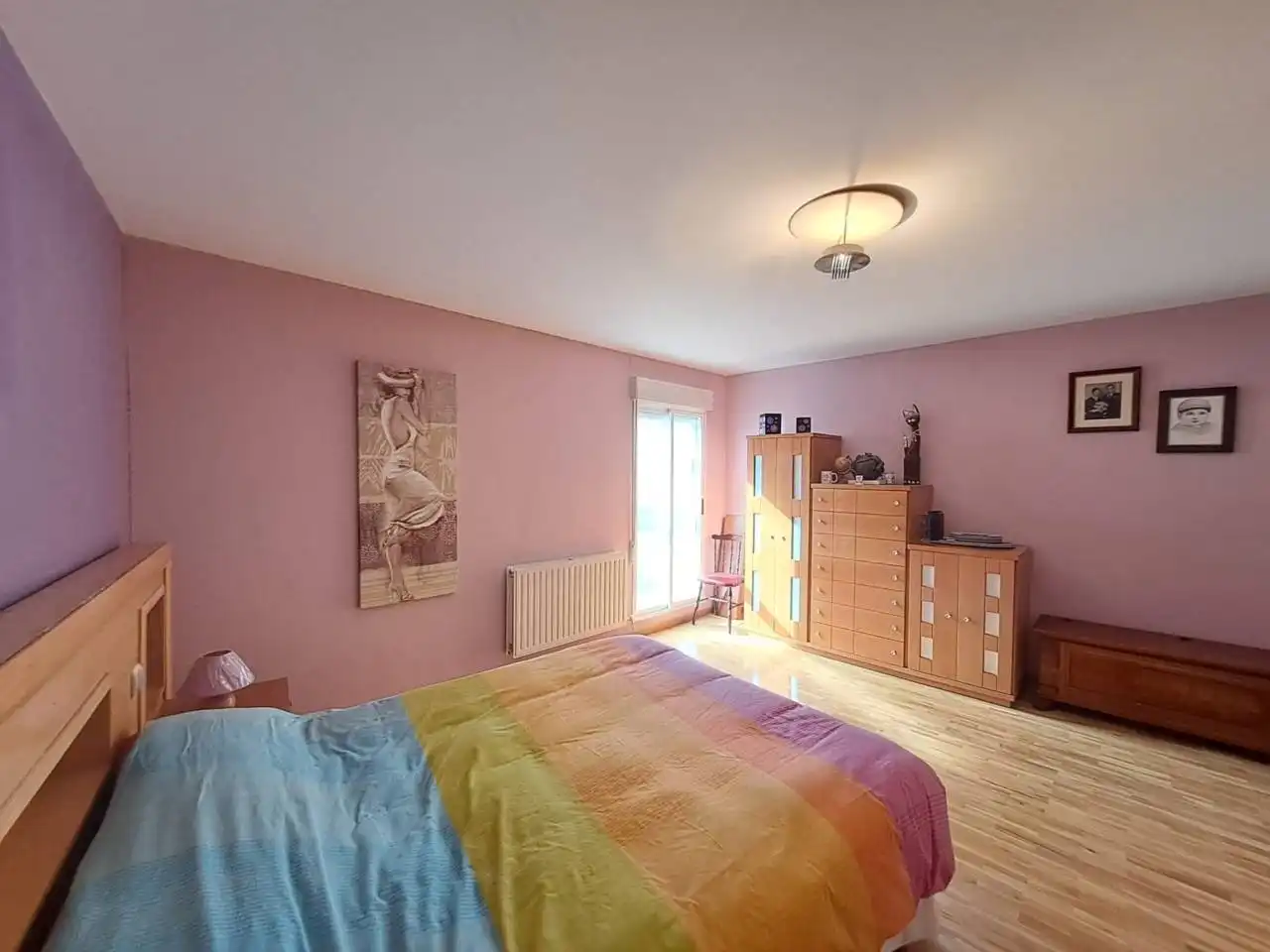 Dormitori de Casa o xalet en venda en Burgos amb Calefacció, Jardí privat i Parquet